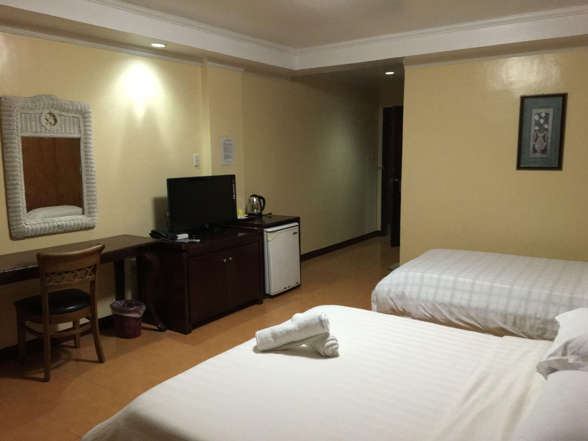 Oro Beach Resort Boracay Buitenkant foto